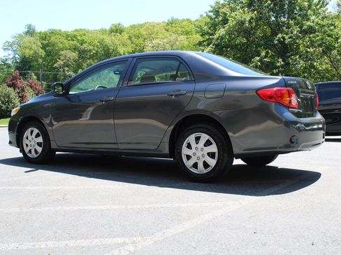 Used 2010 Toyota Corolla LE image 4