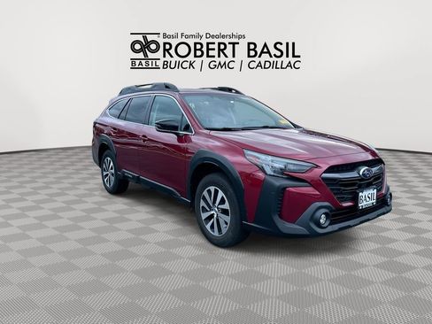 Used 2023 Subaru Outback Premium AWD/4WD image 2