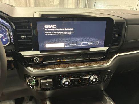 New 2026 GMC Sierra 1500 Elevation w/ Elevation Premium Package AWD/4WD image 21