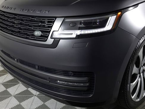 Used 2023 Land Rover Range Rover SE AWD/4WD image 42