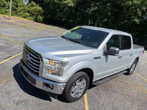 Used 2017 Ford F150 XLT w/ Equipment Group 301A Mid RWD image 14