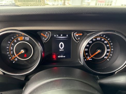 Used 2018 Jeep Wrangler Unlimited Sport image 23