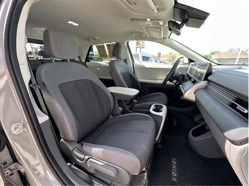 Used 2024 Hyundai Ioniq 5 SEL image 14