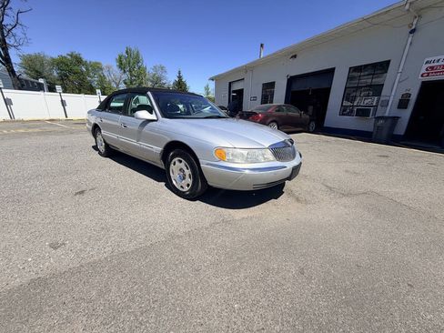 Used 1998 Lincoln Continental FWD image 21