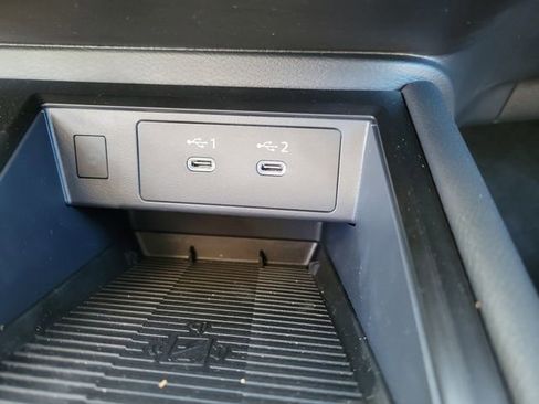 New 2026 Nissan Kicks SR image 18