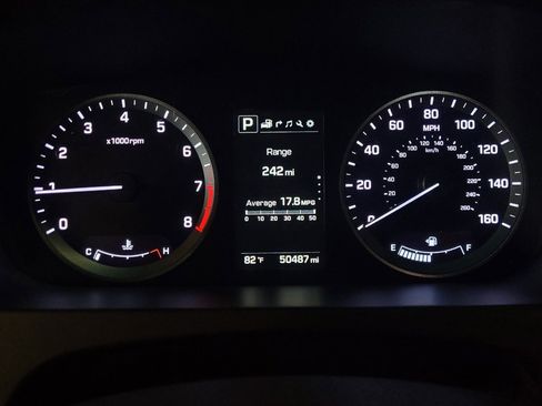 Used 2016 Hyundai Sonata Limited w/ Option Group 04 FWD image 23