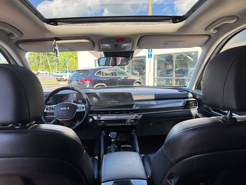 Certified 2023 Kia Telluride S w/ S Sunroof Package AWD/4WD image 22