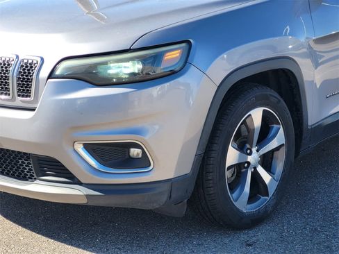 Used 2020 Jeep Cherokee Limited image 8