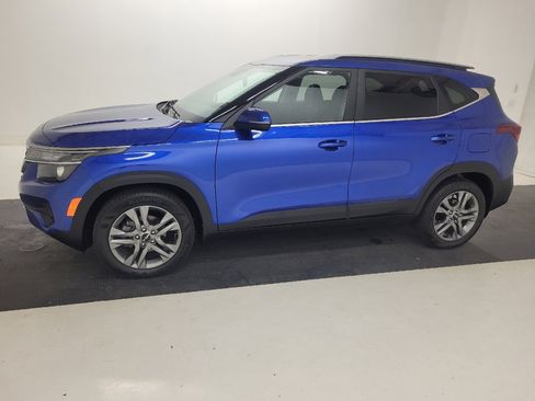 Used 2023 Kia Seltos S FWD image 2