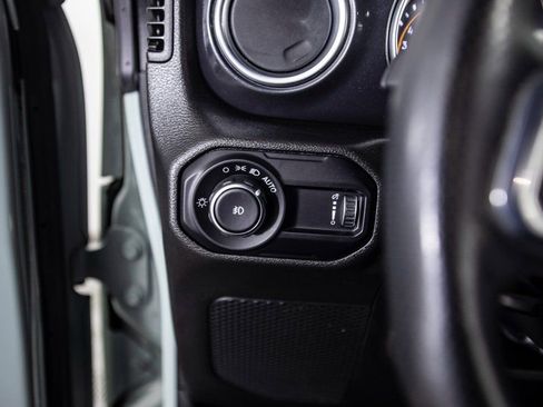 Used 2023 Jeep Wrangler Unlimited Rubicon 392 image 35