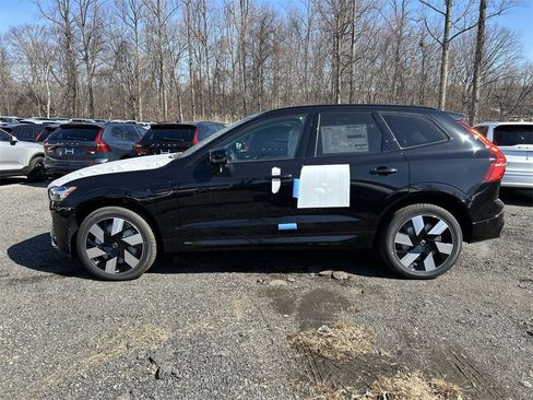 New 2025 Volvo XC60 T8 Plus w/ Protection Package Premier image 5