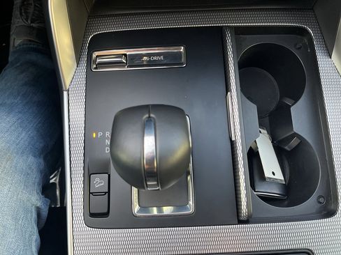 Certified 2025 MAZDA CX-90 3.3 Turbo w/ Preferred Package image 19