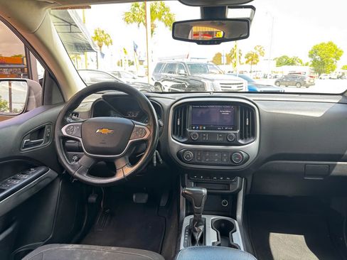 Used 2019 Chevrolet Colorado LT w/ LT Convenience Package image 12