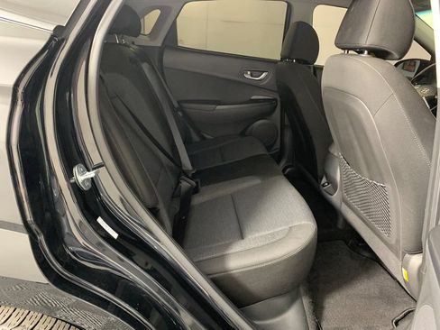 Used 2023 Hyundai Kona SE FWD image 37
