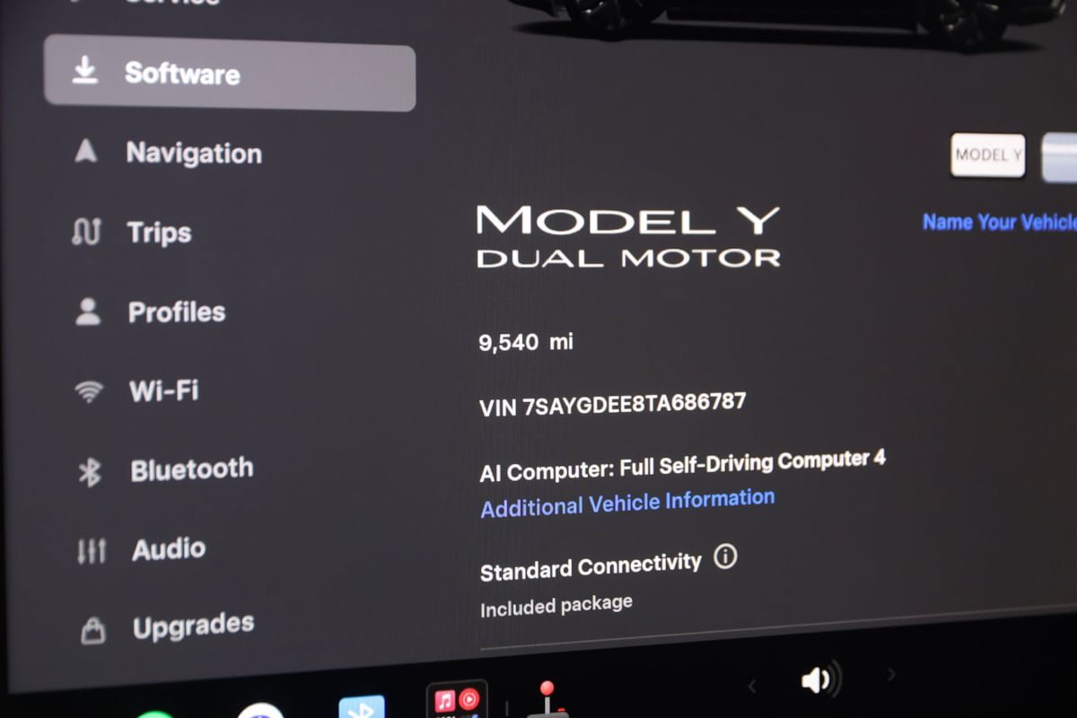 Used 2026 Tesla Model Y AWD image 37