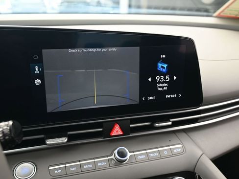 Used 2023 Hyundai Elantra SEL w/ Convenience Package image 23