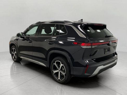 Certified 2026 Volkswagen Tiguan SE AWD/4WD image 7