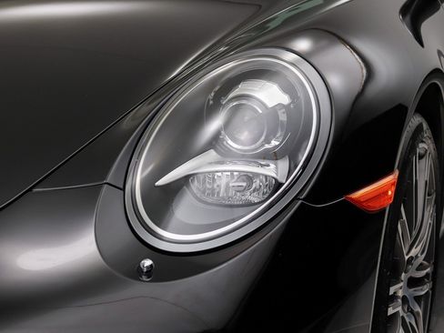 Used 2015 Porsche 911 Carrera image 9