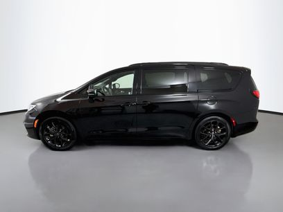 Used 2026 Chrysler Pacifica Limited w/ S Appearance Package