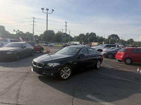 Used 2016 BMW 528i xDrive Sedan AWD/4WD image 2