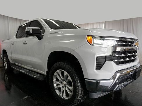 Used 2023 Chevrolet Silverado 1500 LTZ image 2