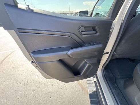 Used 2023 Chevrolet Colorado Trail Boss w/ Technology Package AWD/4WD image 12