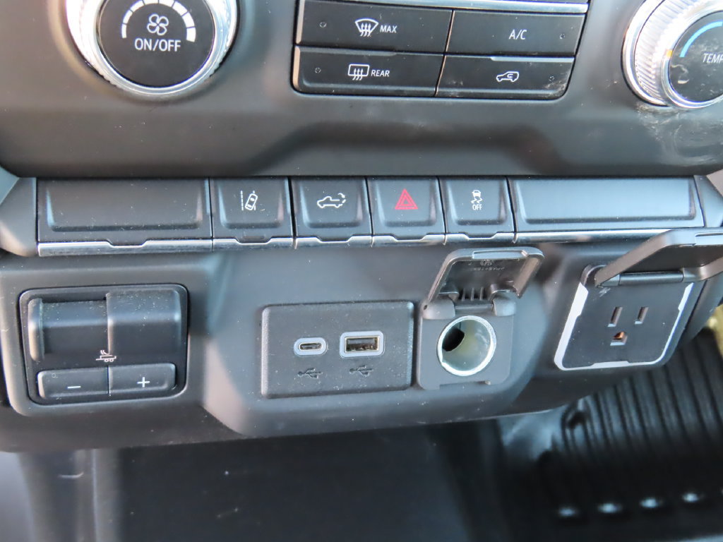 Used 2024 GMC Sierra 2500 Pro AWD/4WD image 6