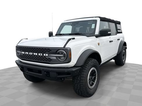 Used 2022 Ford Bronco Badlands AWD/4WD image 1