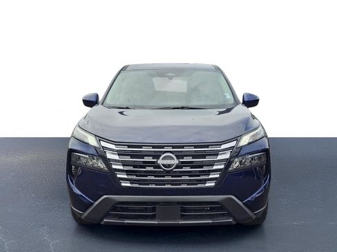 Used 2025 Nissan Rogue SV FWD image 2