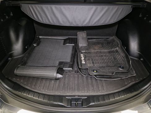 Used 2017 Toyota RAV4 XLE image 12