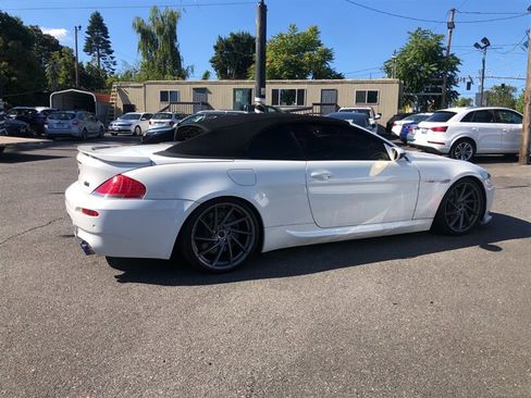 Used 2007 BMW M6 Convertible RWD image 3
