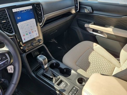 Used 2024 Ford Ranger XLT w/ Technology Package image 13