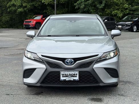 Used 2018 Toyota Camry SE FWD image 6