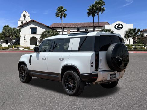 Used 2025 Land Rover Defender 110 S AWD/4WD image 4