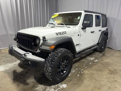 Used 2024 Jeep Wrangler Willys image 3
