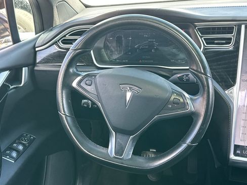 Used 2016 Tesla Model X 75D AWD/4WD image 17