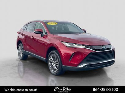 Used 2021 Toyota Venza XLE w/ Softex Package