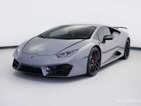 Used 2017 Lamborghini Huracan LP 580-2 RWD image 2