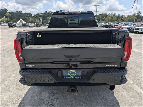 Used 2021 GMC Sierra 2500 AT4 w/ AT4 Preferred Package AWD/4WD image 13