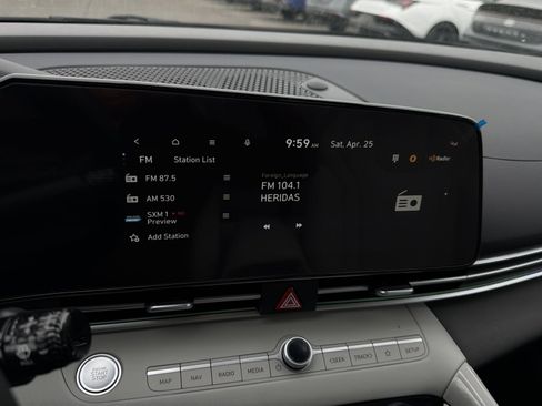 New 2026 Hyundai Elantra Limited FWD image 18