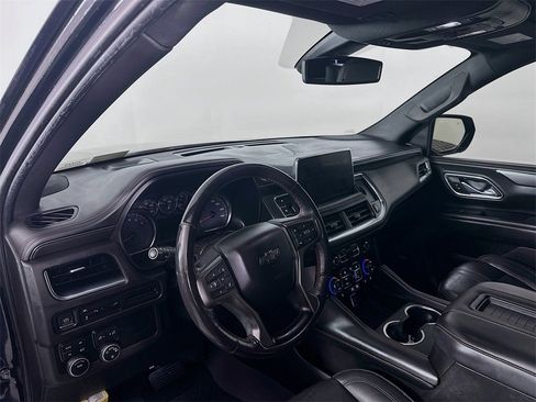 Used 2021 Chevrolet Suburban RST w/ Luxury Package image 31