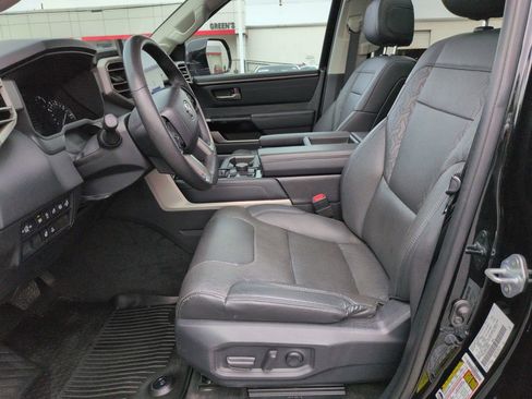 Used 2023 Toyota Tundra Limited AWD/4WD image 9