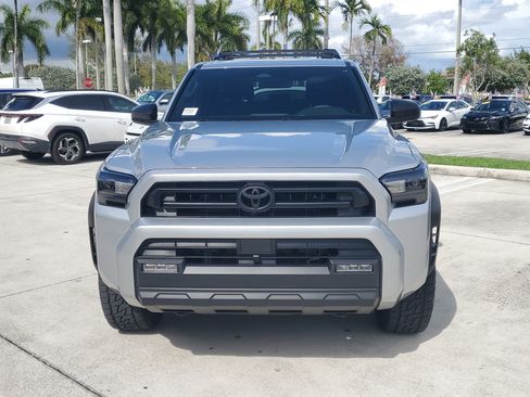 Used 2025 Toyota 4Runner SR5 RWD image 8
