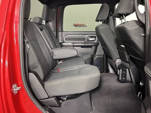 Used 2024 RAM 2500 Big Horn w/ Sport Appearance Package image 29