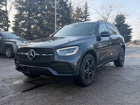 Used 2020 Mercedes-Benz GLC 300 4MATIC image 3