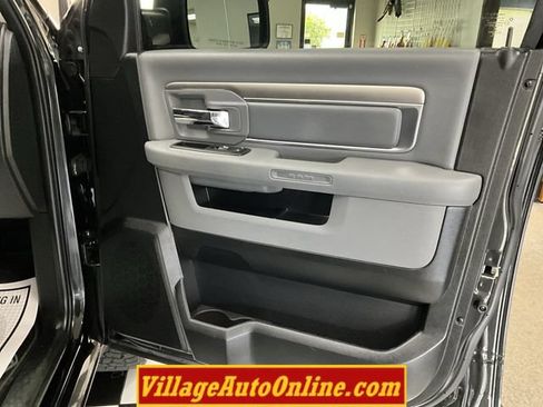 Used 2018 RAM 1500 Big Horn AWD/4WD image 36