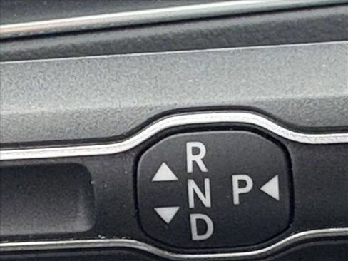 Certified 2025 Mercedes-Benz GLS 450 4MATIC image 7