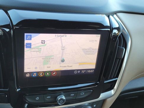 Used 2022 Chevrolet Traverse Premier image 26