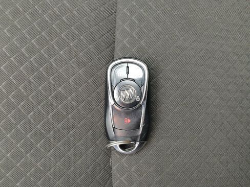 Used 2020 Buick Encore Preferred FWD image 32