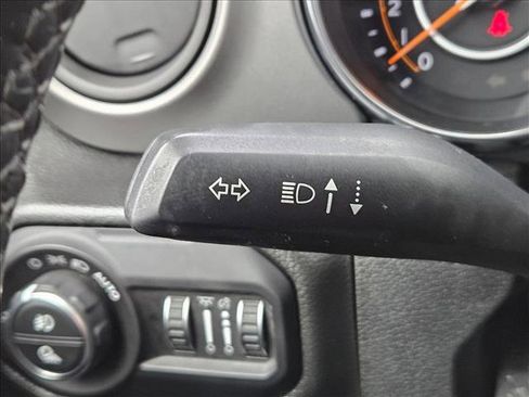 Used 2022 Jeep Gladiator Sport AWD/4WD image 23